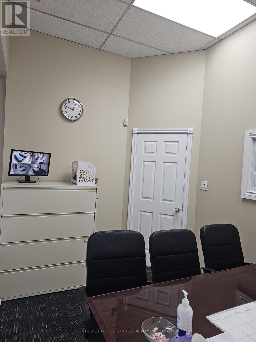 21 - 4801 STEELES AVENUE WEST Image 15