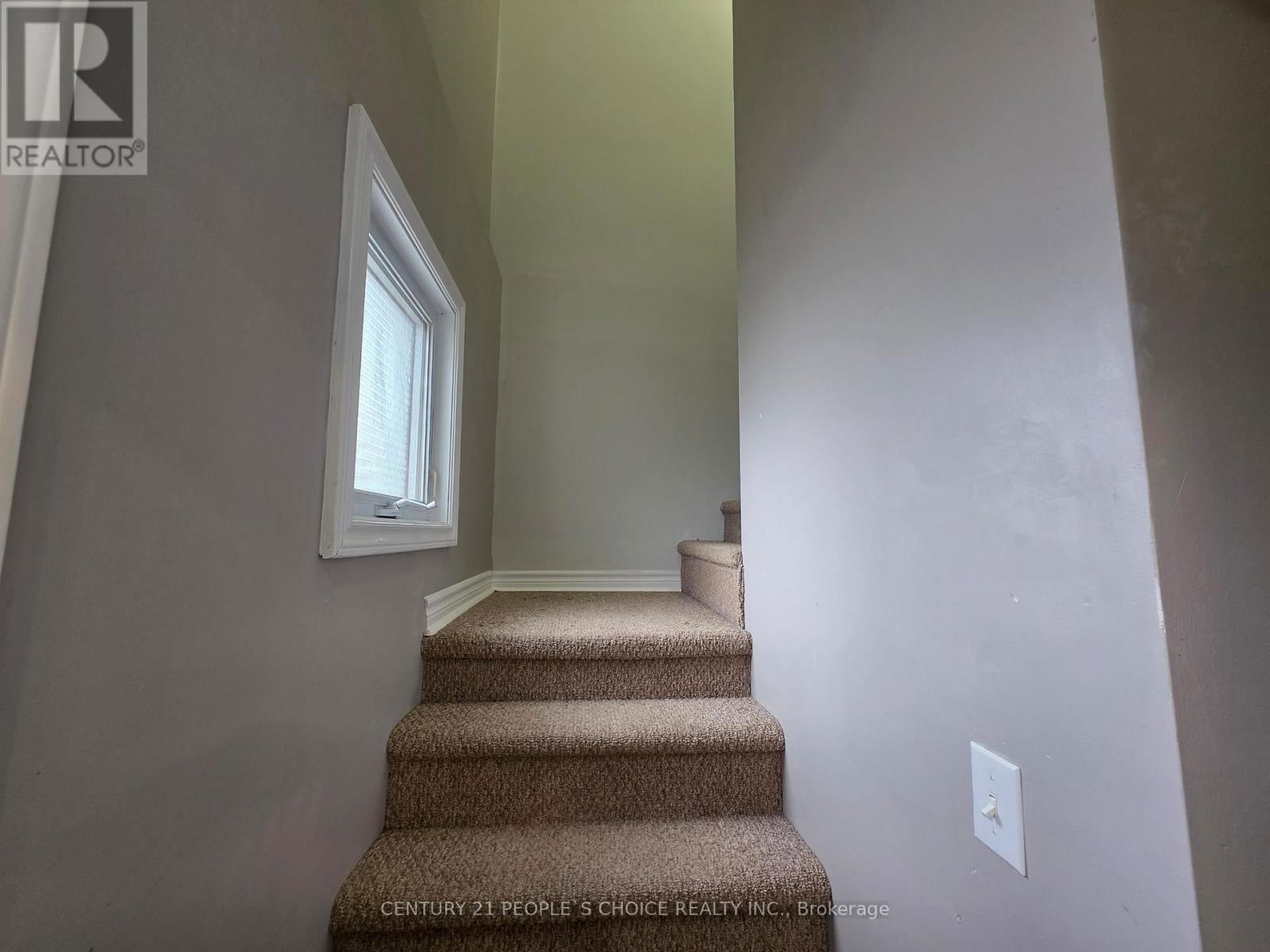 24 MADISON AVENUE Image 10
