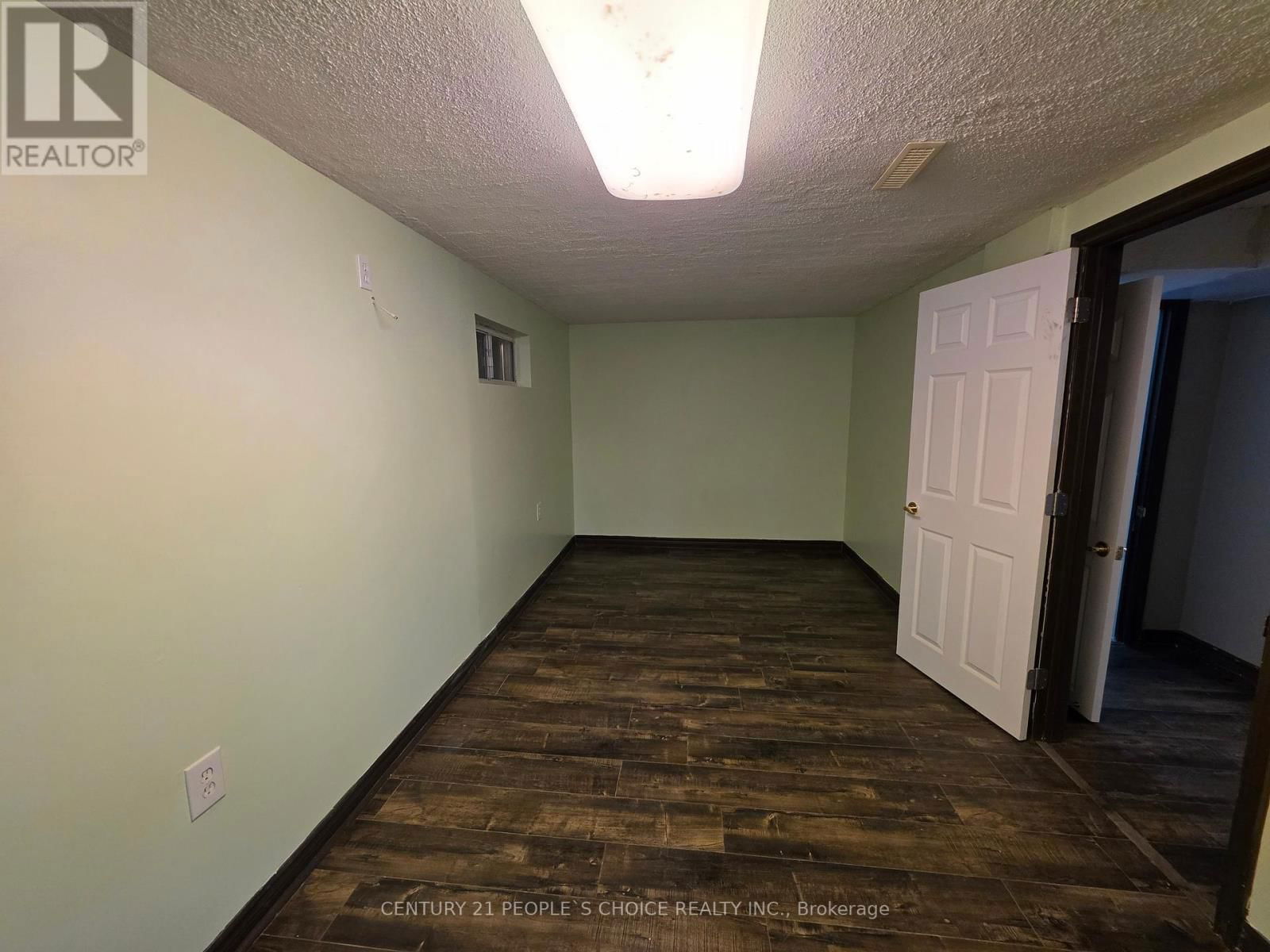 24 MADISON AVENUE Image 22