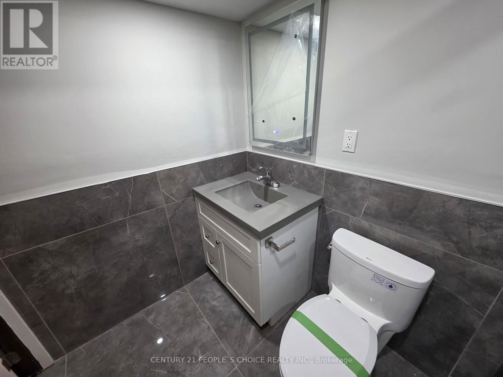 24 MADISON AVENUE Image 24