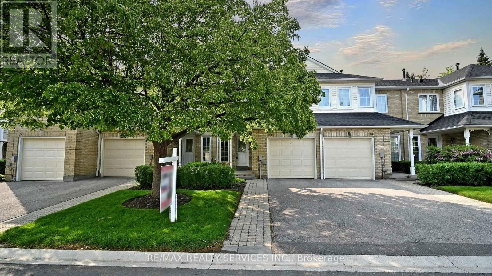 28 HEATHCLIFFE SQUARE Image 1