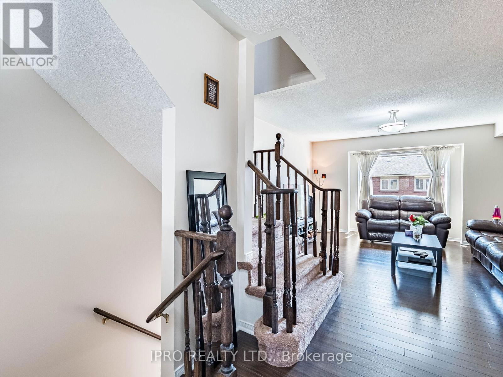 12 - 50 STRATHAVEN DRIVE Image 10