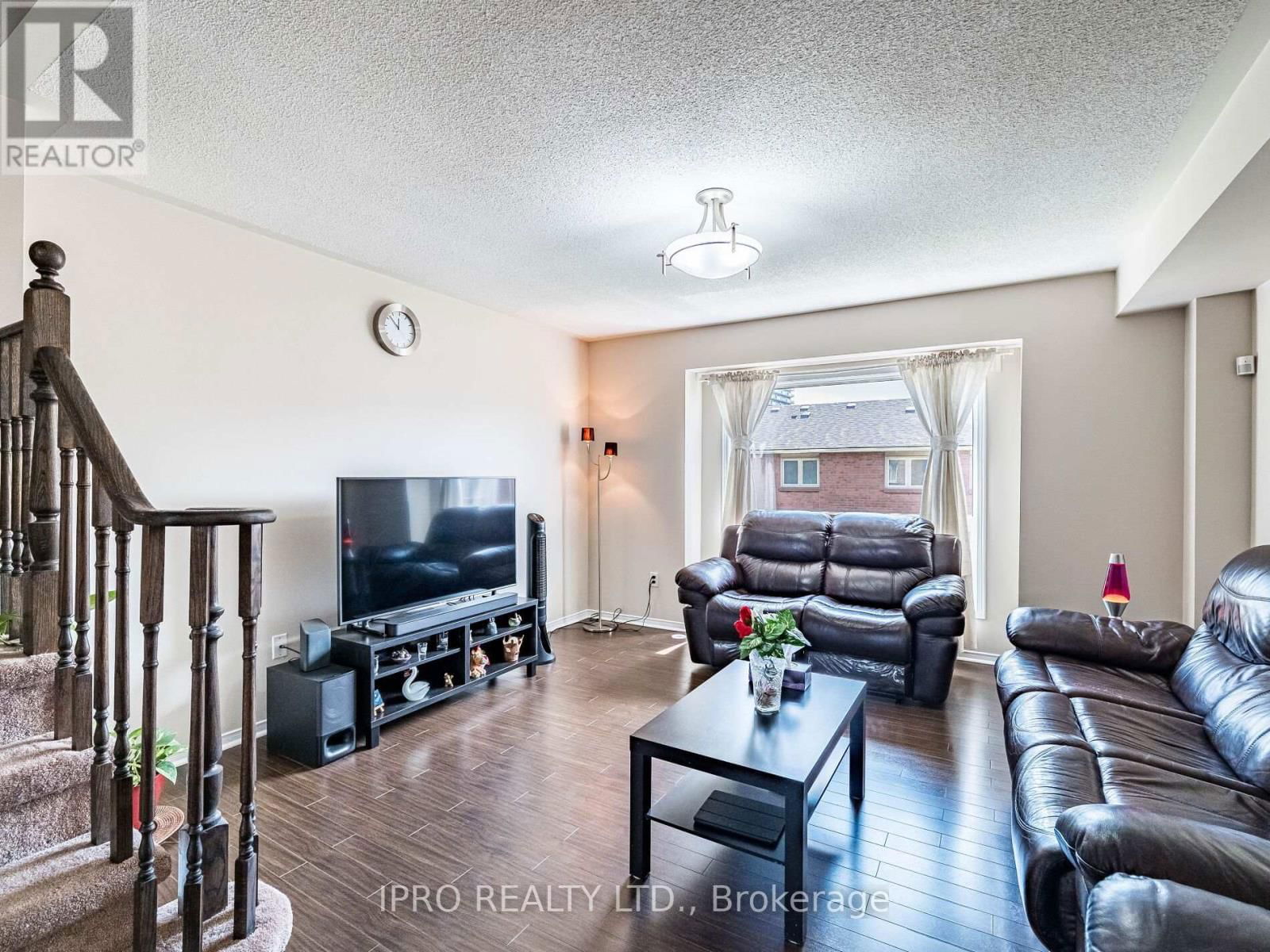 12 - 50 STRATHAVEN DRIVE Image 12