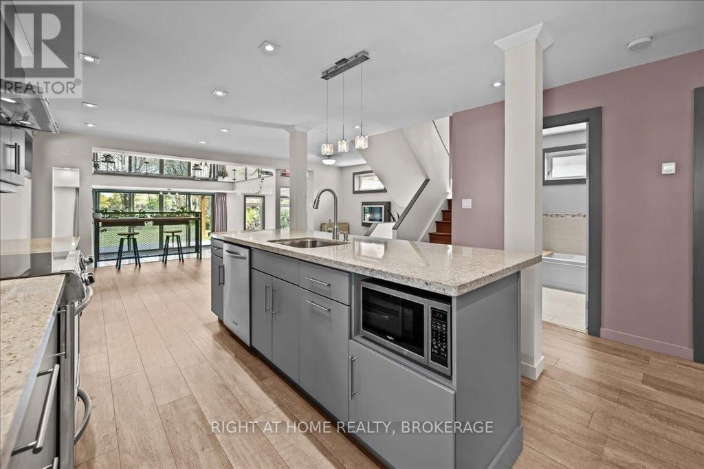 704 CEDAR AVENUE Image 14