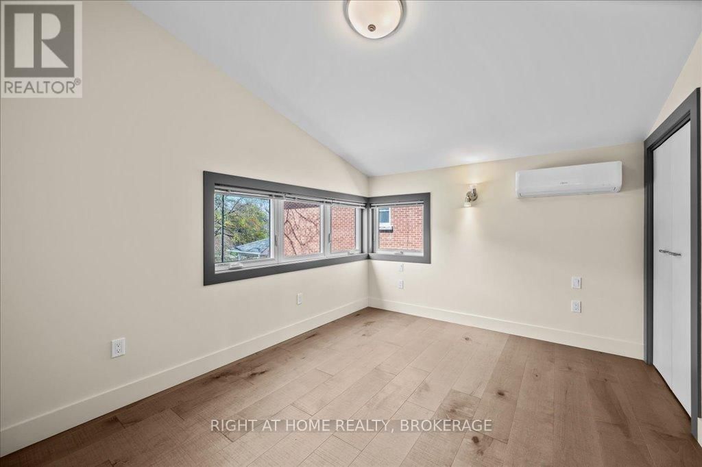 704 CEDAR AVENUE Image 22