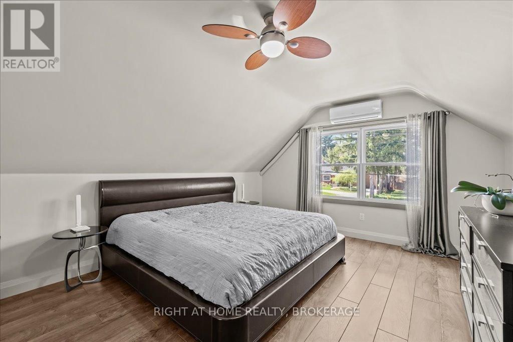 704 CEDAR AVENUE Image 24