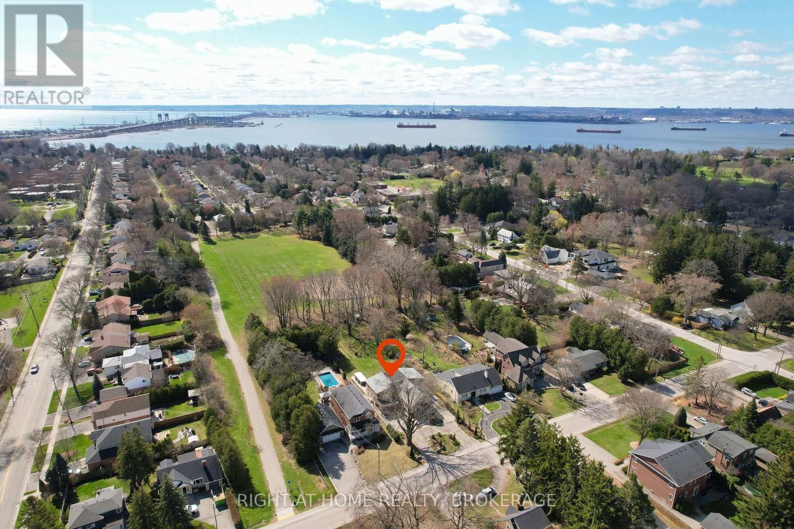 704 CEDAR AVENUE Image 31