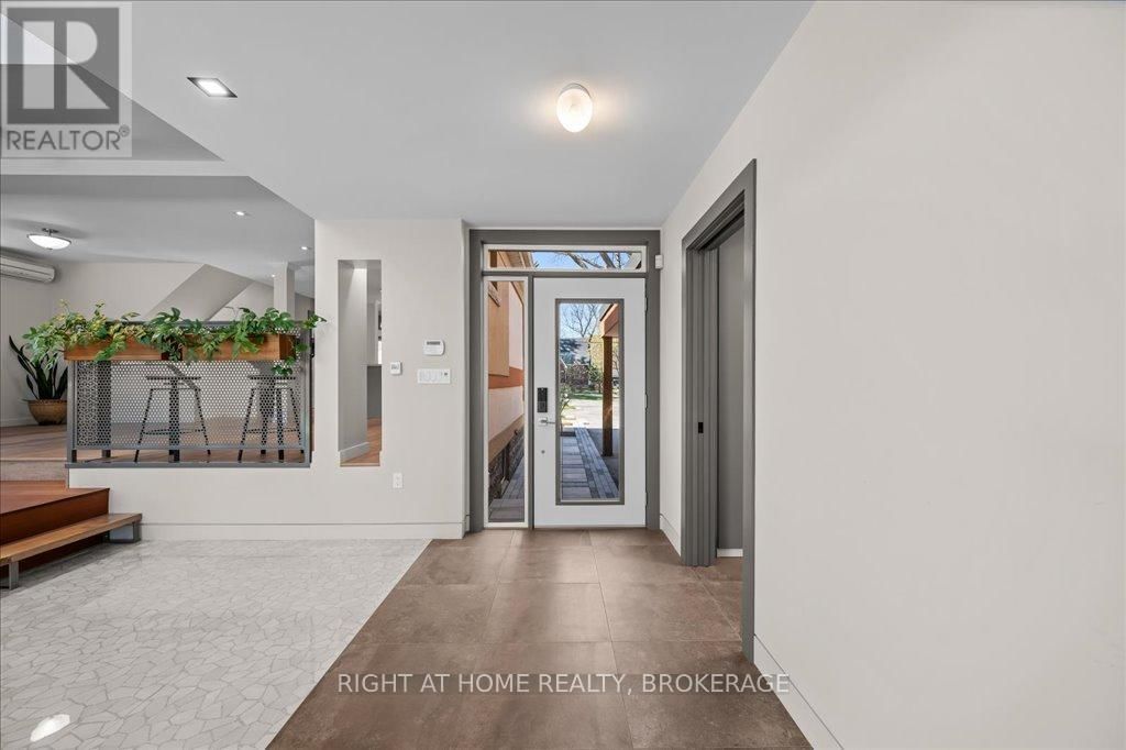 704 CEDAR AVENUE Image 6