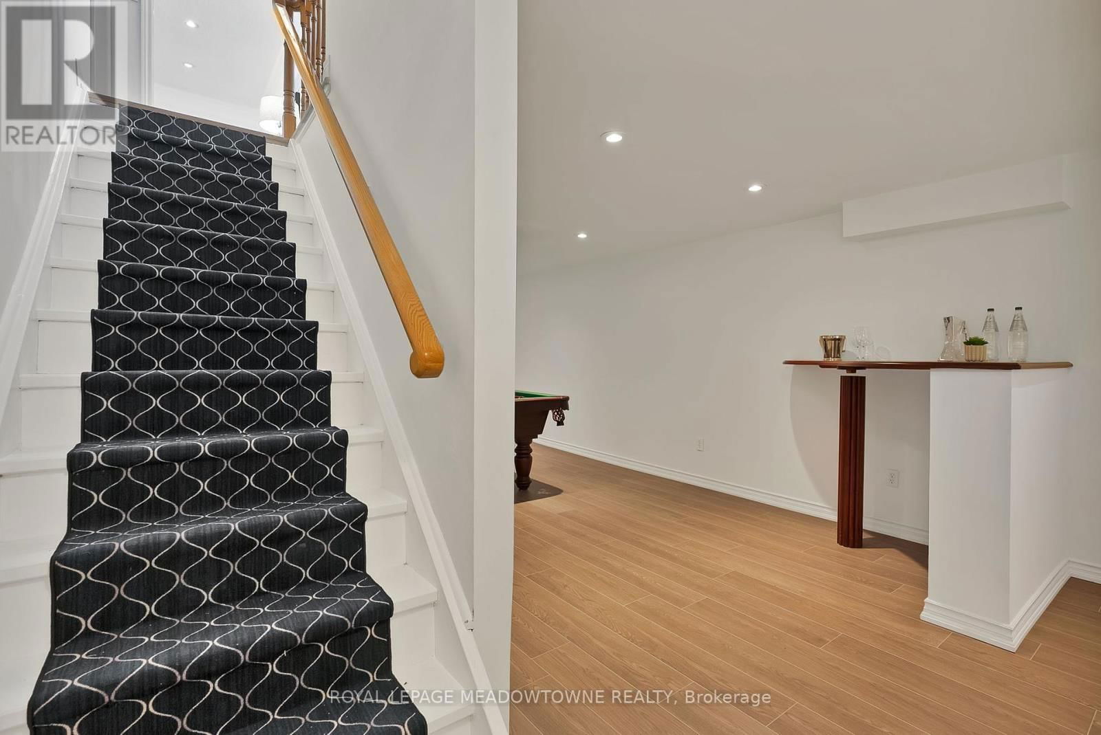 19 STEELE HOME COURT Image 32