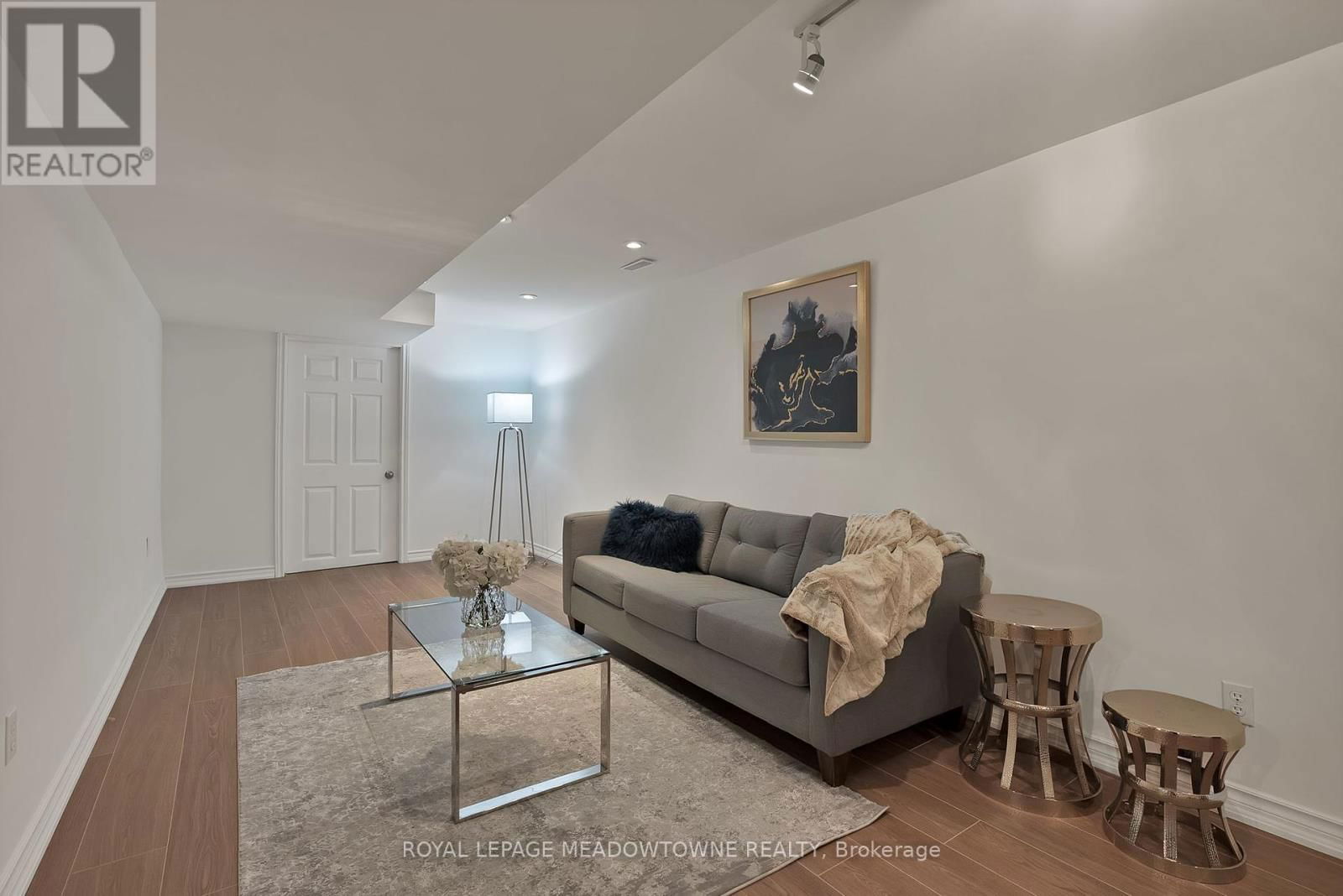 19 STEELE HOME COURT Image 35