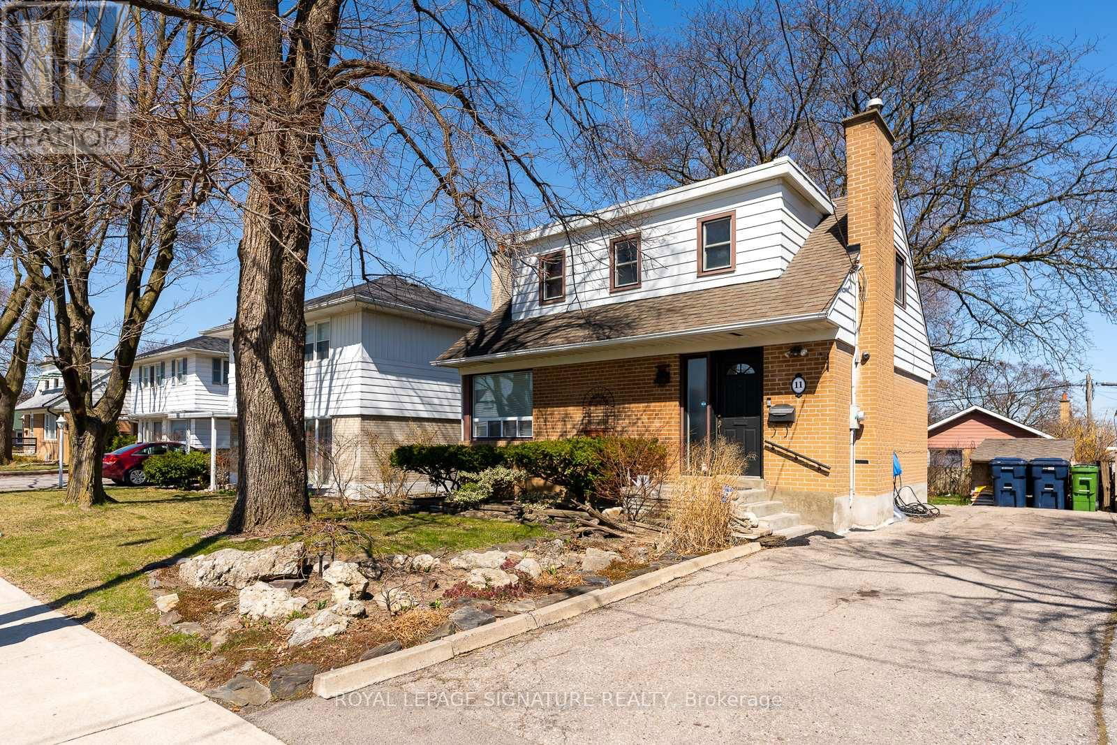11 COPPERMILL DRIVE Image 1