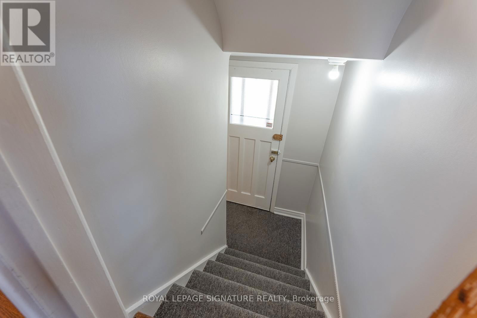 11 COPPERMILL DRIVE Image 24