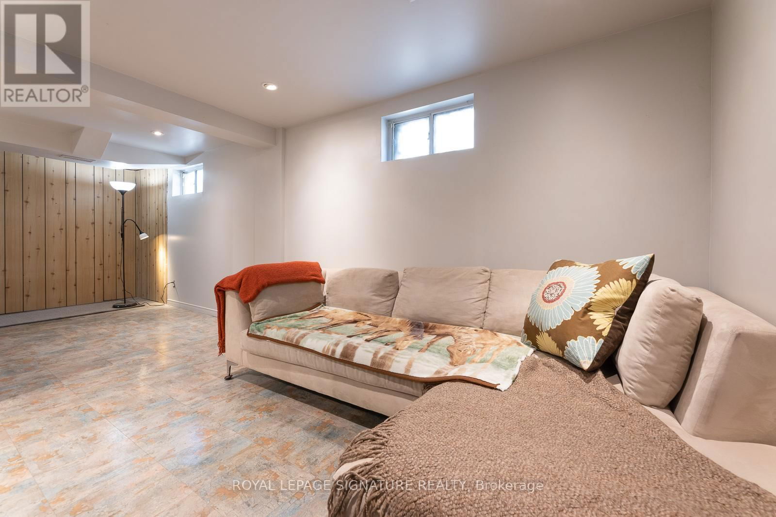 11 COPPERMILL DRIVE Image 28