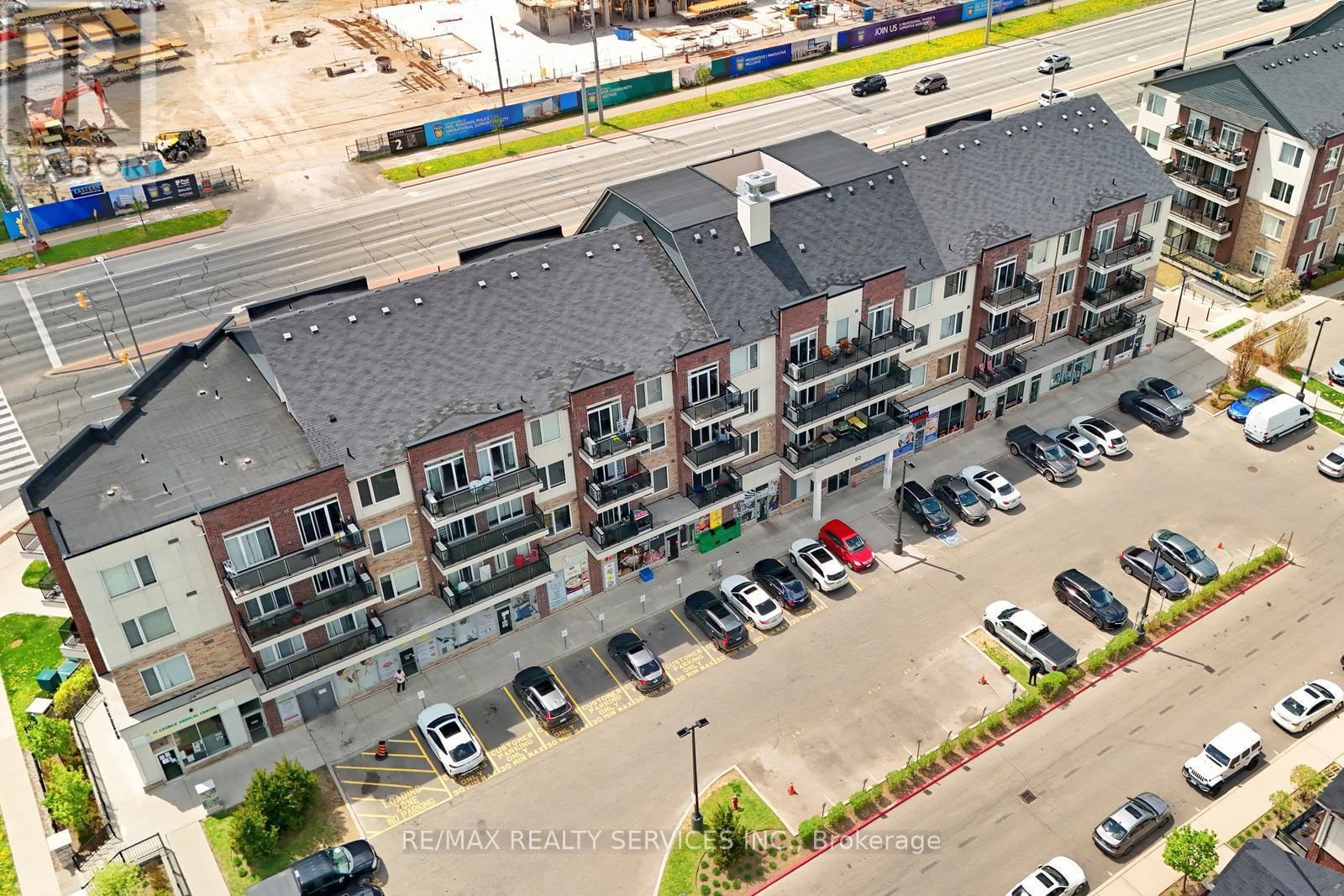 411 - 50 SKY HARBOUR DRIVE Image 3