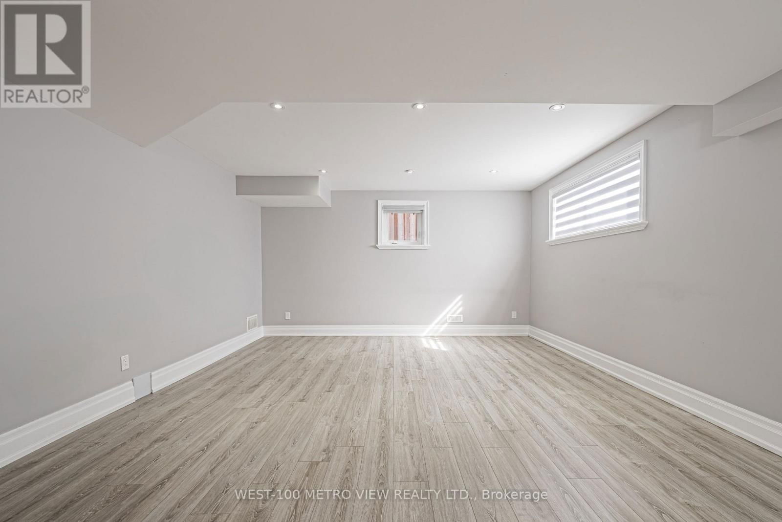 589 GLEN PARK AVENUE Image 25