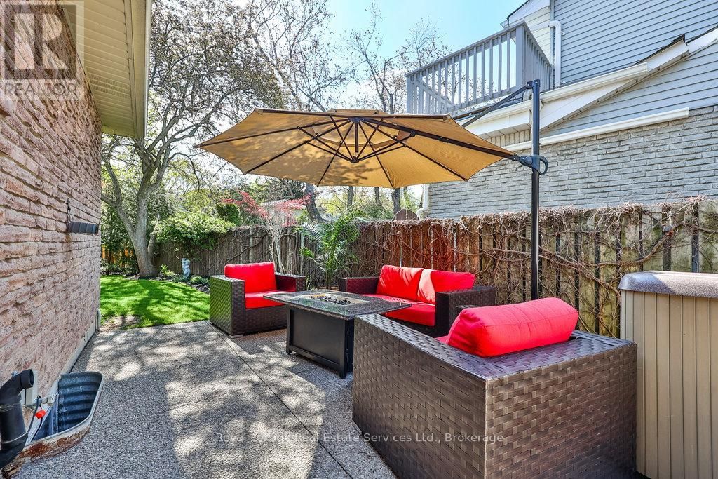 502 BOHEMIA CRESCENT Image 39