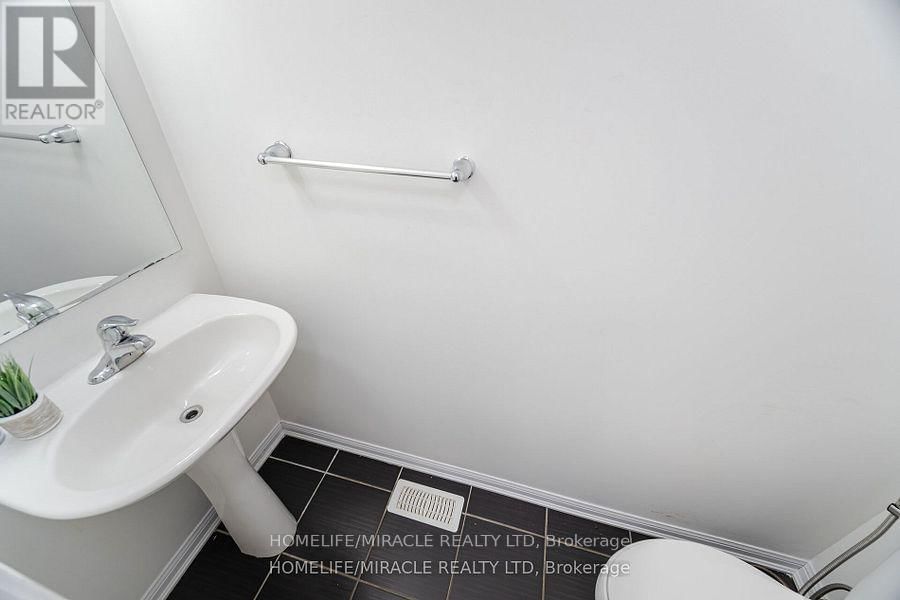14 ROBERT PARKINSON DRIVE Image 17
