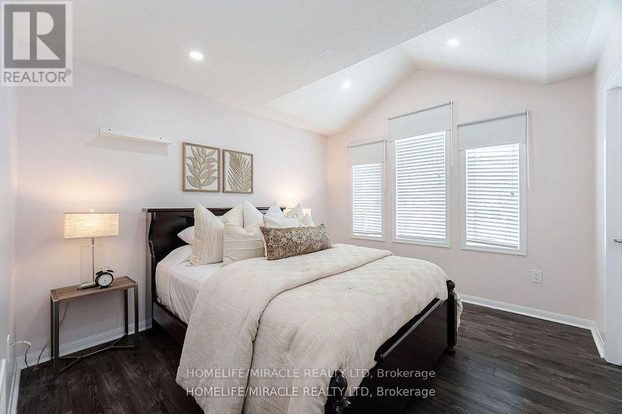 14 ROBERT PARKINSON DRIVE Image 24