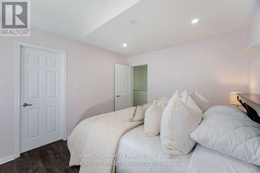 14 ROBERT PARKINSON DRIVE Image 25