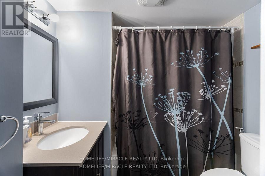 14 ROBERT PARKINSON DRIVE Image 32