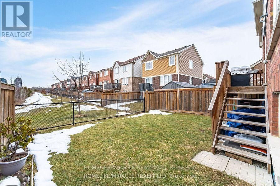 14 ROBERT PARKINSON DRIVE Image 33