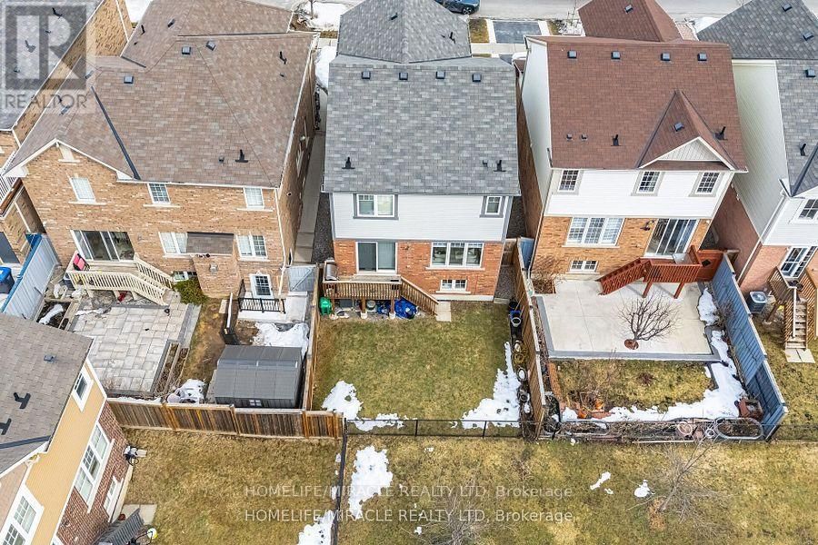 14 ROBERT PARKINSON DRIVE Image 35
