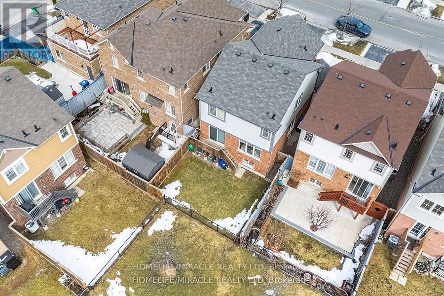 14 ROBERT PARKINSON DRIVE Image 36