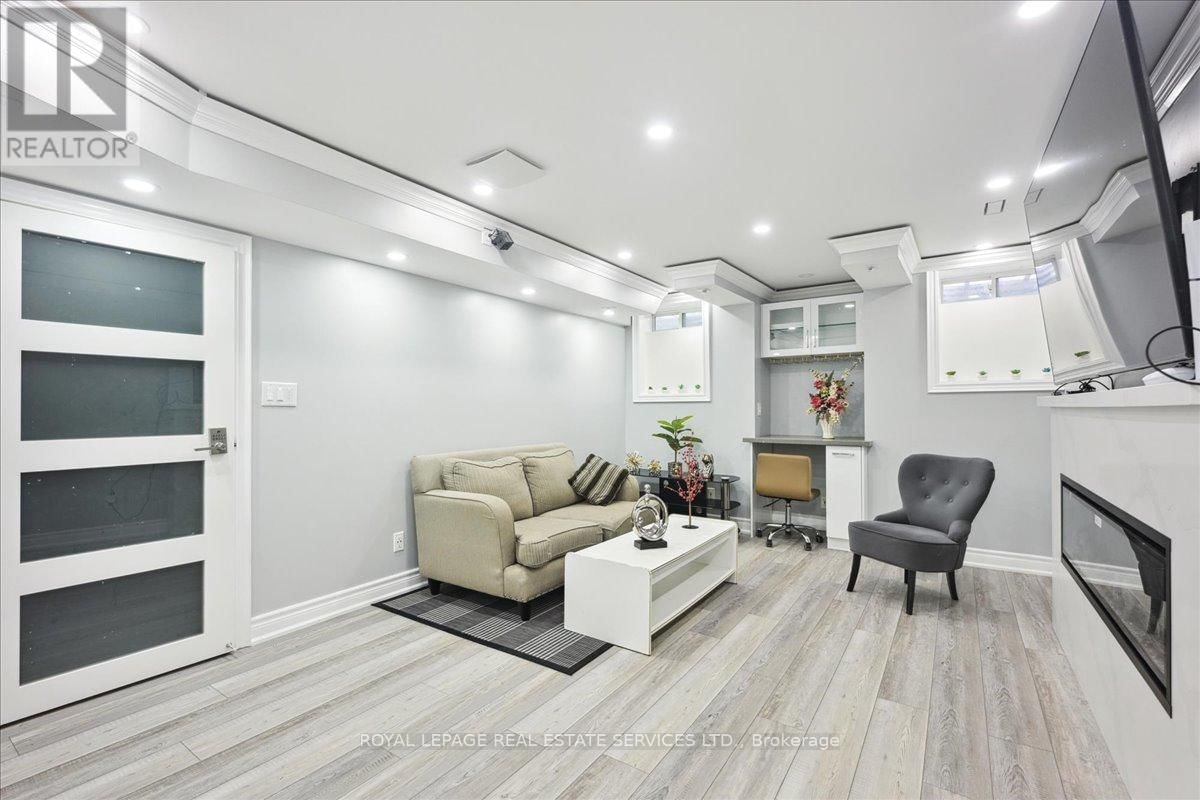 1335 ROSE WAY Image 33