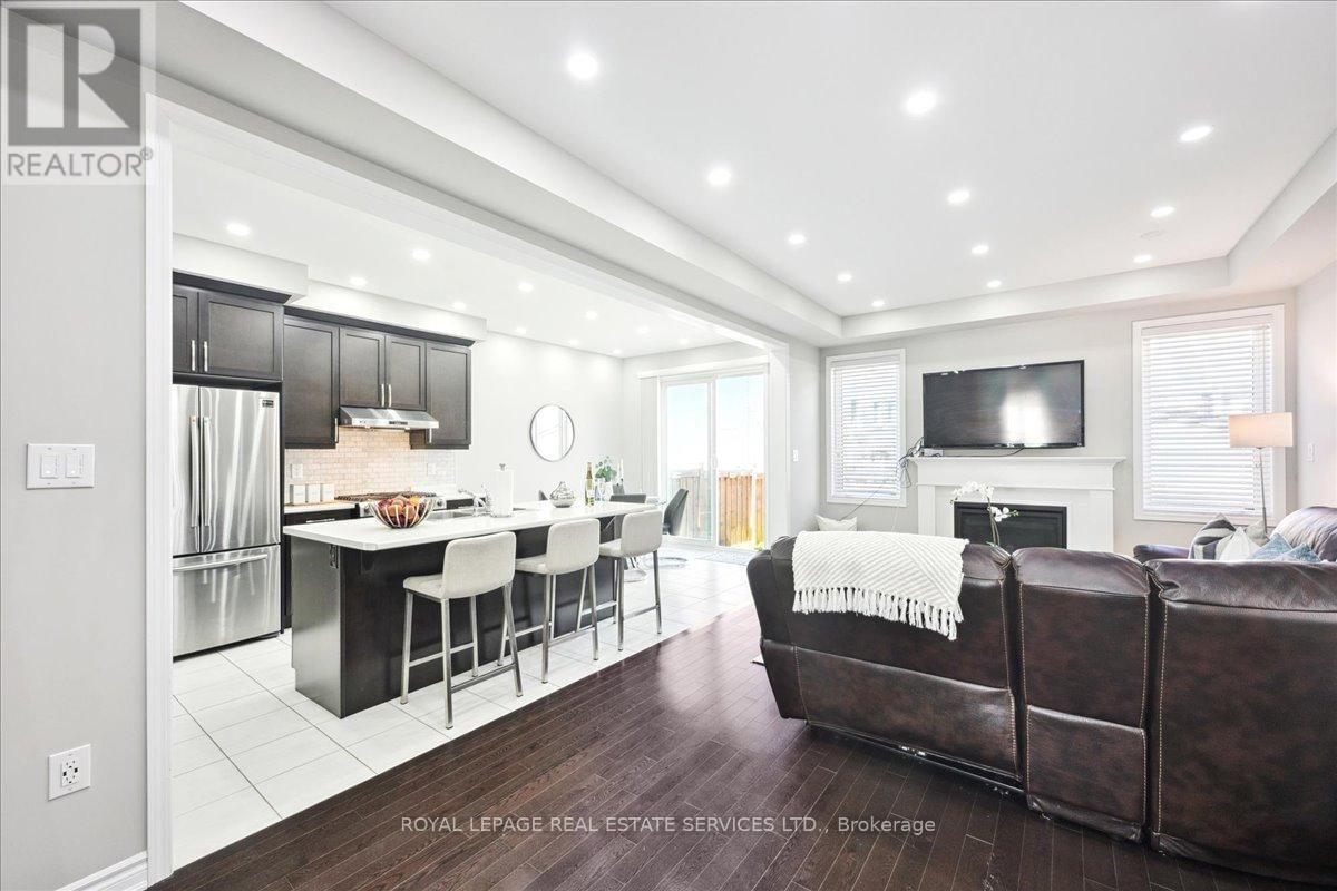 1335 ROSE WAY Image 4