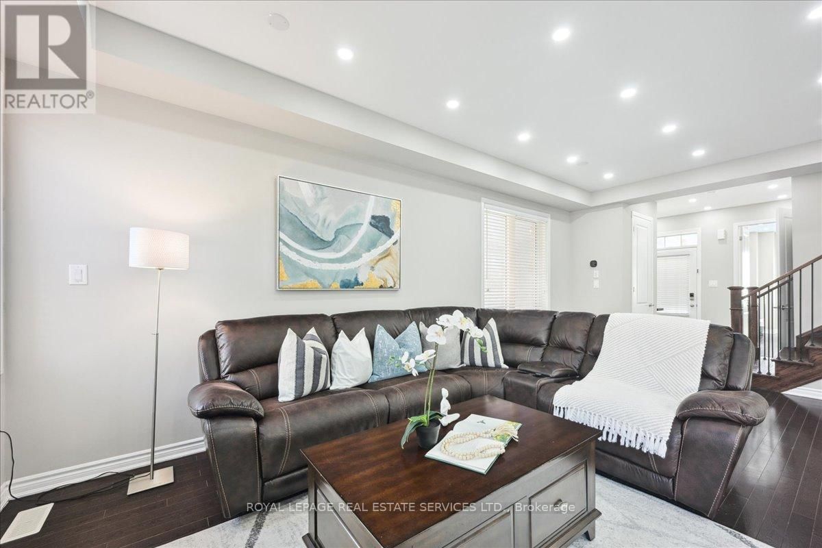 1335 ROSE WAY Image 6