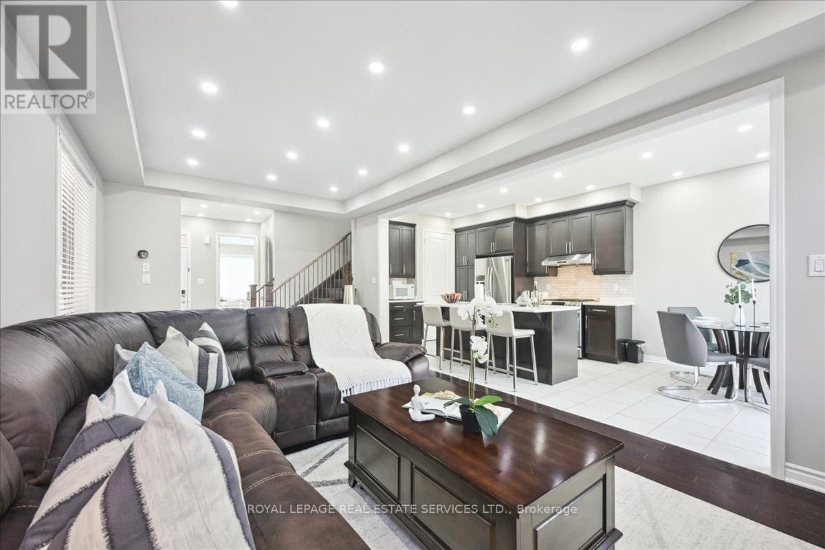 1335 ROSE WAY Image 7