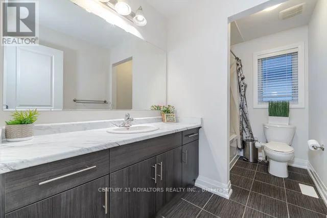 77 ENFORD CRESCENT Image 34