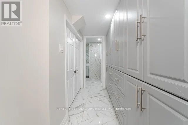 77 ENFORD CRESCENT Image 44