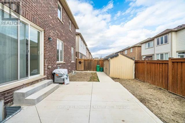 77 ENFORD CRESCENT Image 47