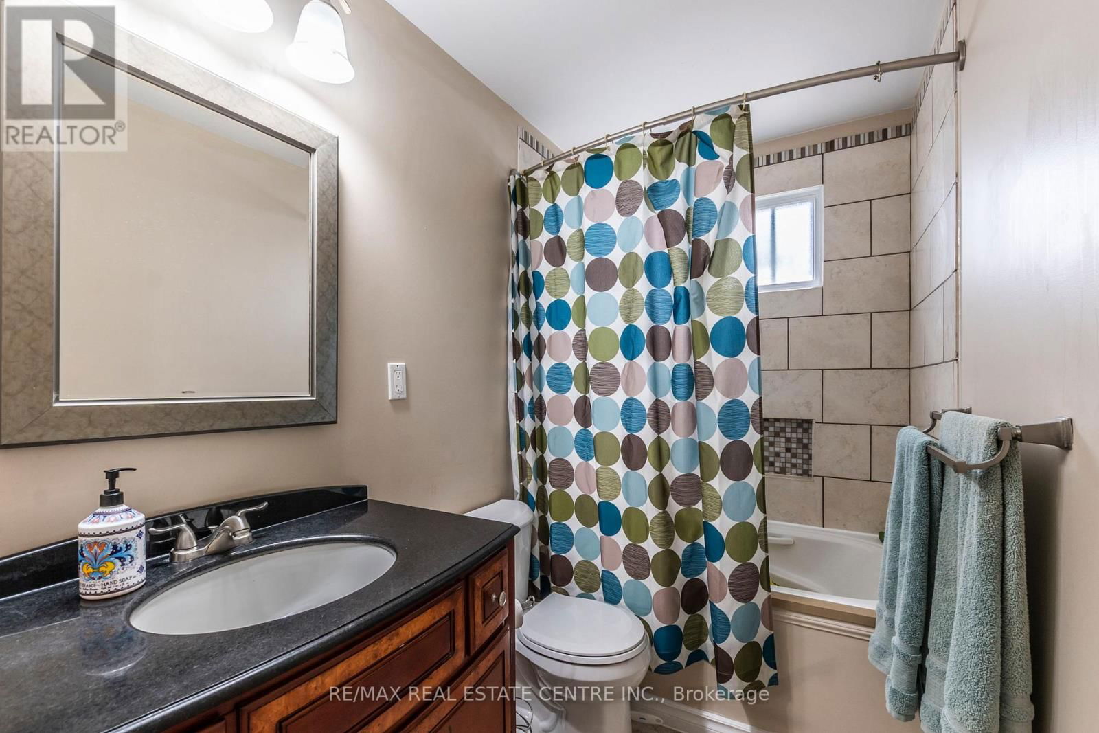 12 COBBLEHILL ROAD Image 18