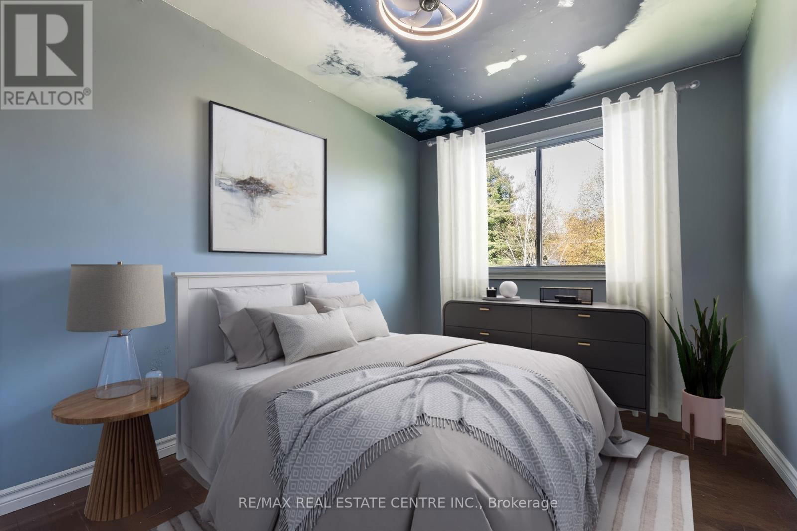 12 COBBLEHILL ROAD Image 19