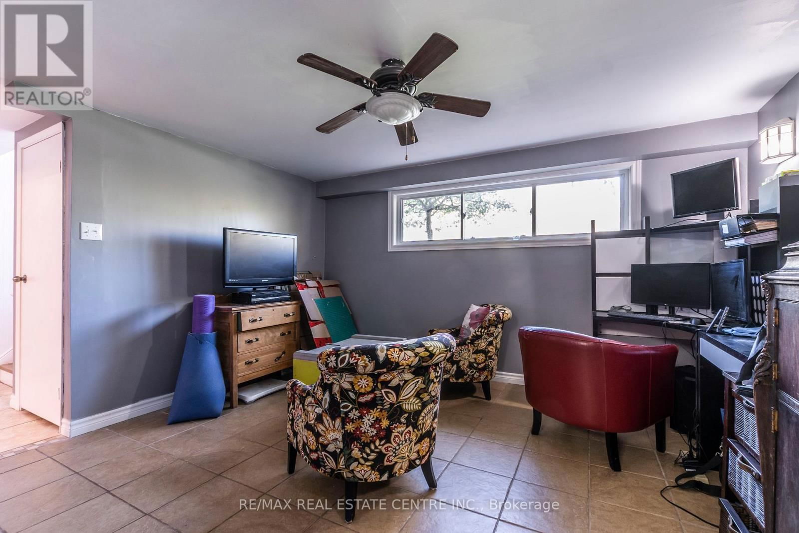 12 COBBLEHILL ROAD Image 21