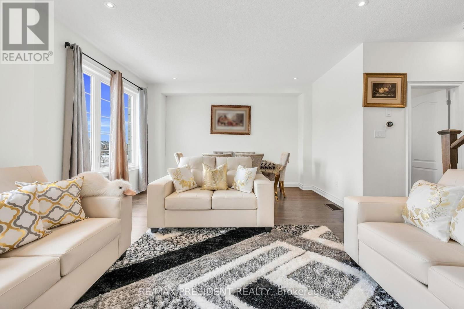 8575 FINANCIAL DRIVE Image 12