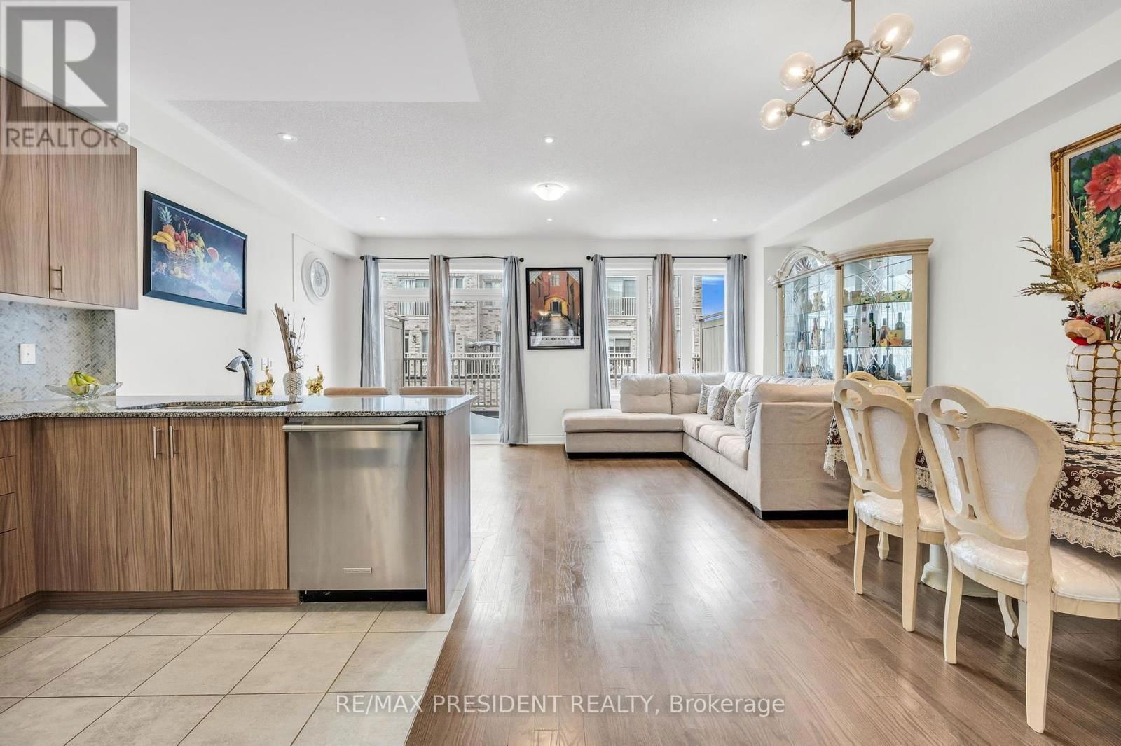 8575 FINANCIAL DRIVE Image 16