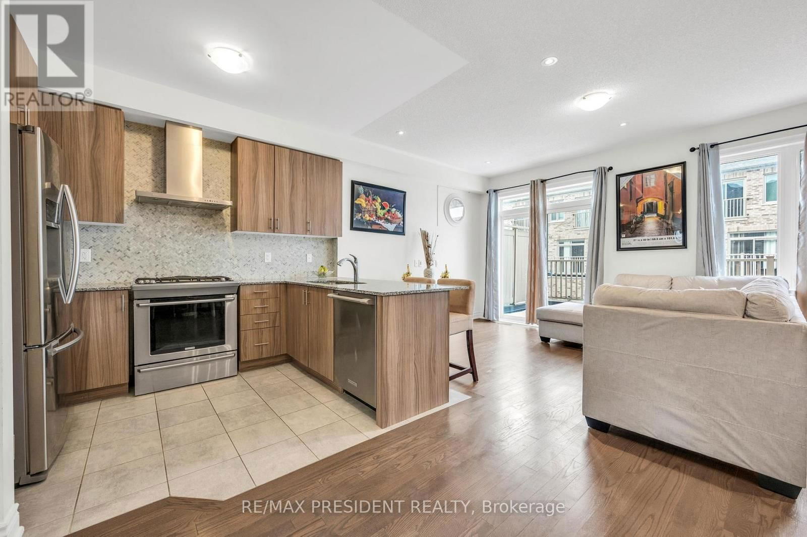 8575 FINANCIAL DRIVE Image 17