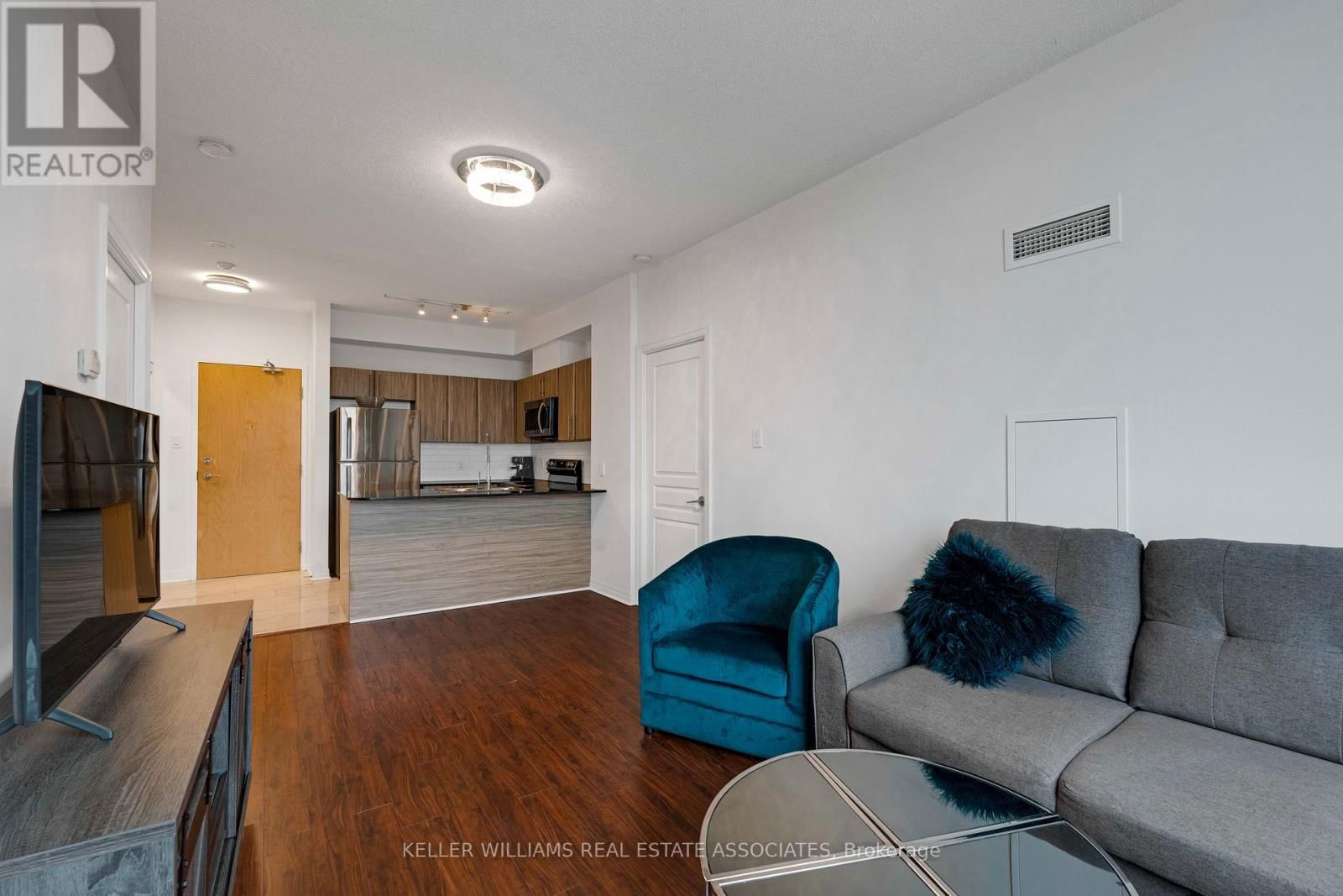 1106 - 3515 KARIYA DRIVE Image 11