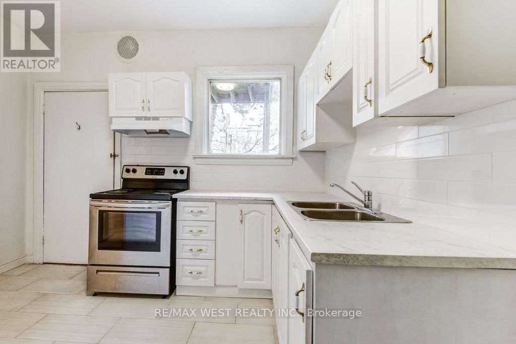 413 PARKSIDE DRIVE Image 11