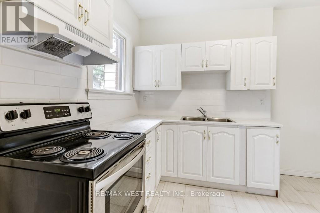 413 PARKSIDE DRIVE Image 12