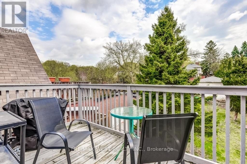 413 PARKSIDE DRIVE Image 19