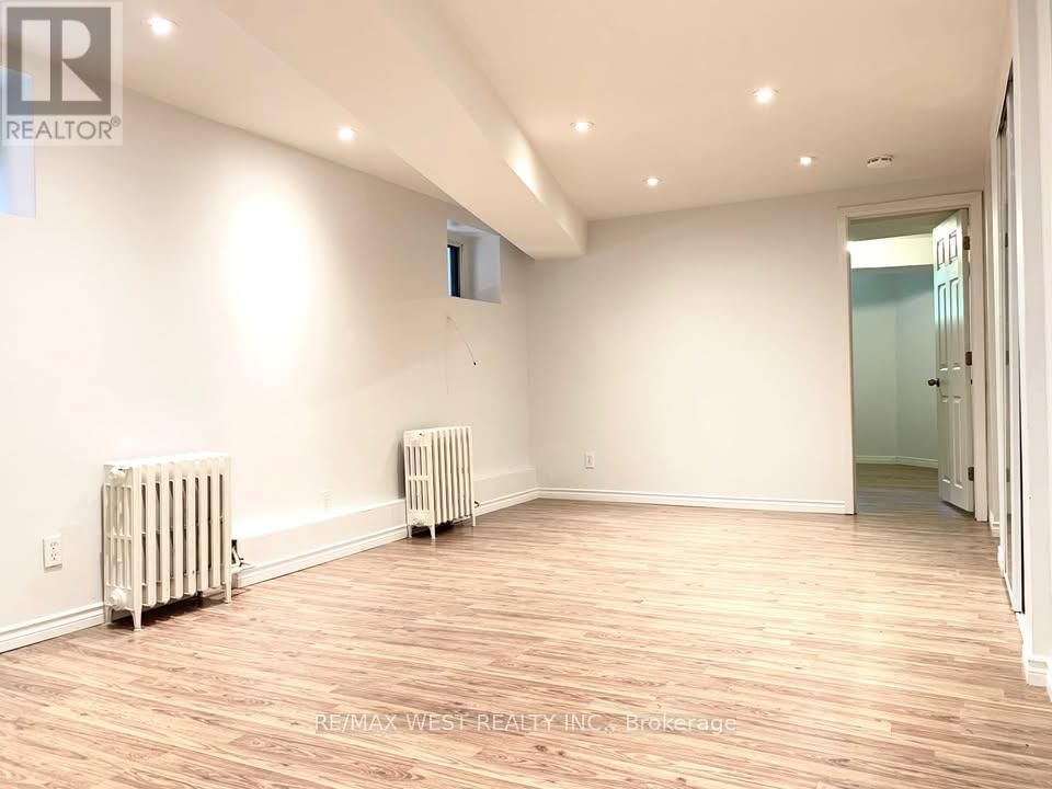 413 PARKSIDE DRIVE Image 21