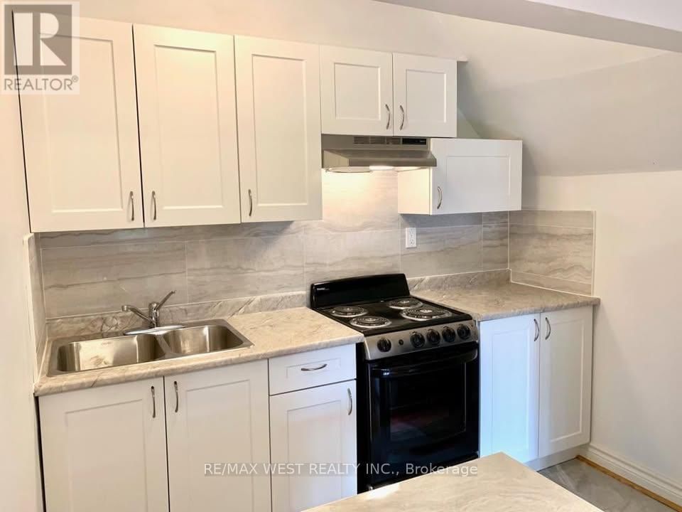 413 PARKSIDE DRIVE Image 29