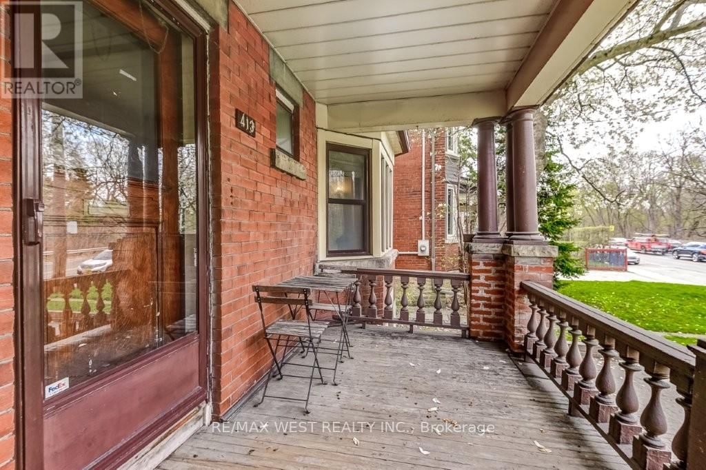 413 PARKSIDE DRIVE Image 3
