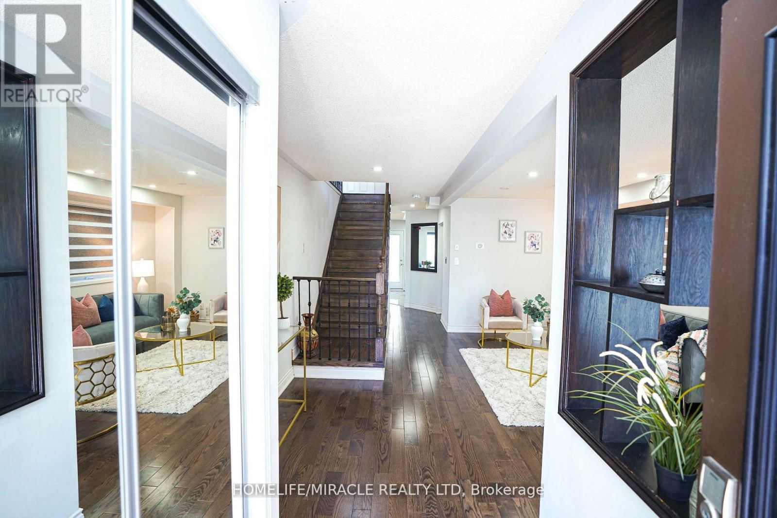 23 HOLLOWGROVE BOULEVARD Image 2
