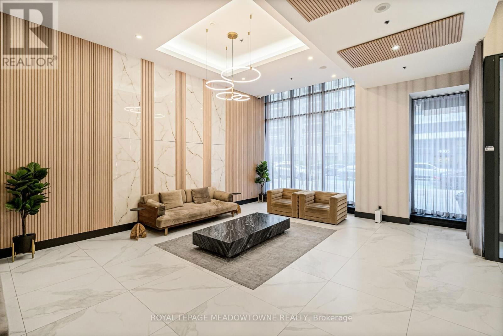 2907 - 4070 CONFEDERATION PARKWAY Image 4