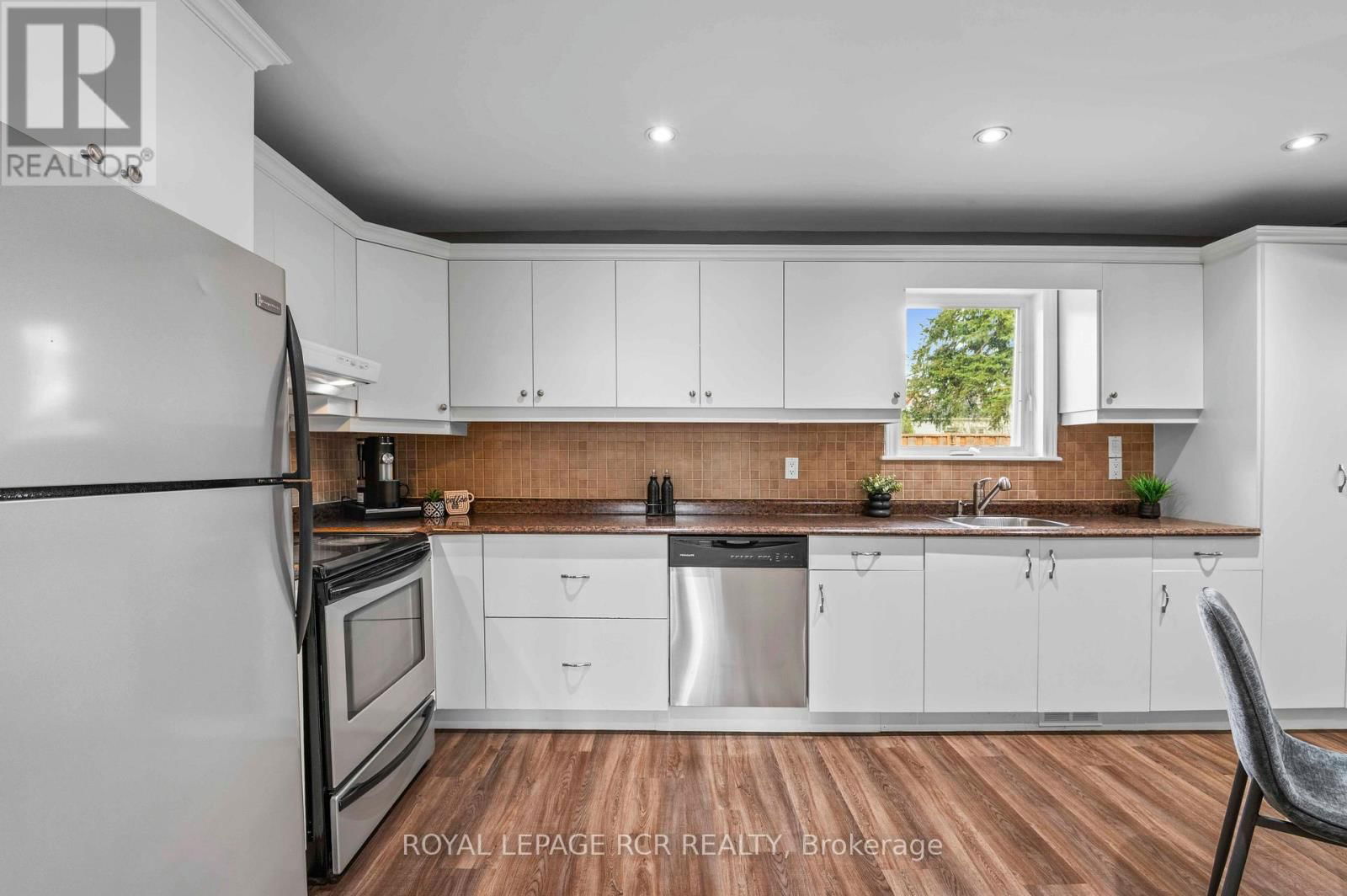 118 HIGHLAND DRIVE Image 15